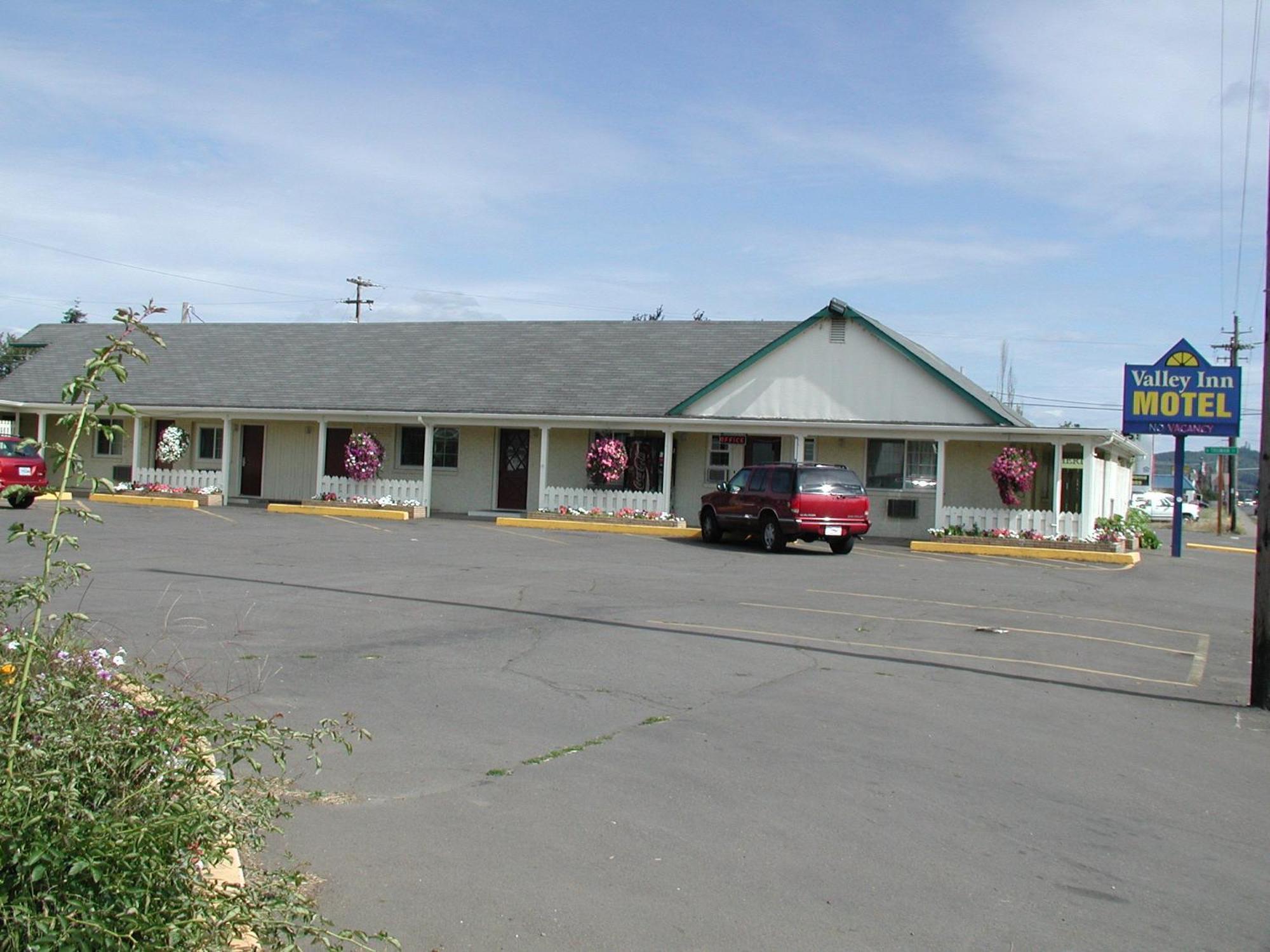 Valley Inn - Lebanon Oregon Exterior photo